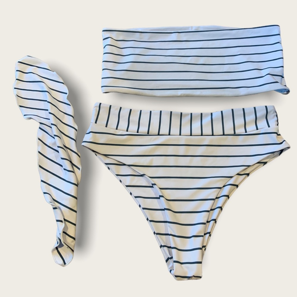 SHEIN highwaisted bikini set - Picture 2 of 4